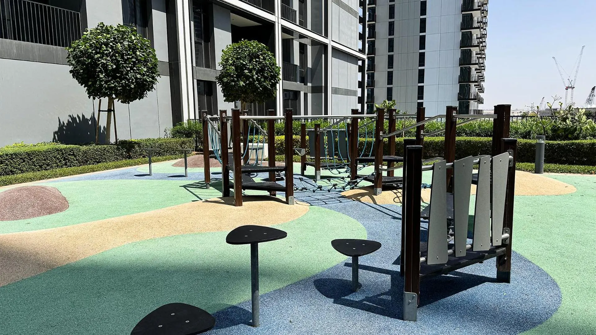 Luxury 2Bhk & Lagoon View Dubai