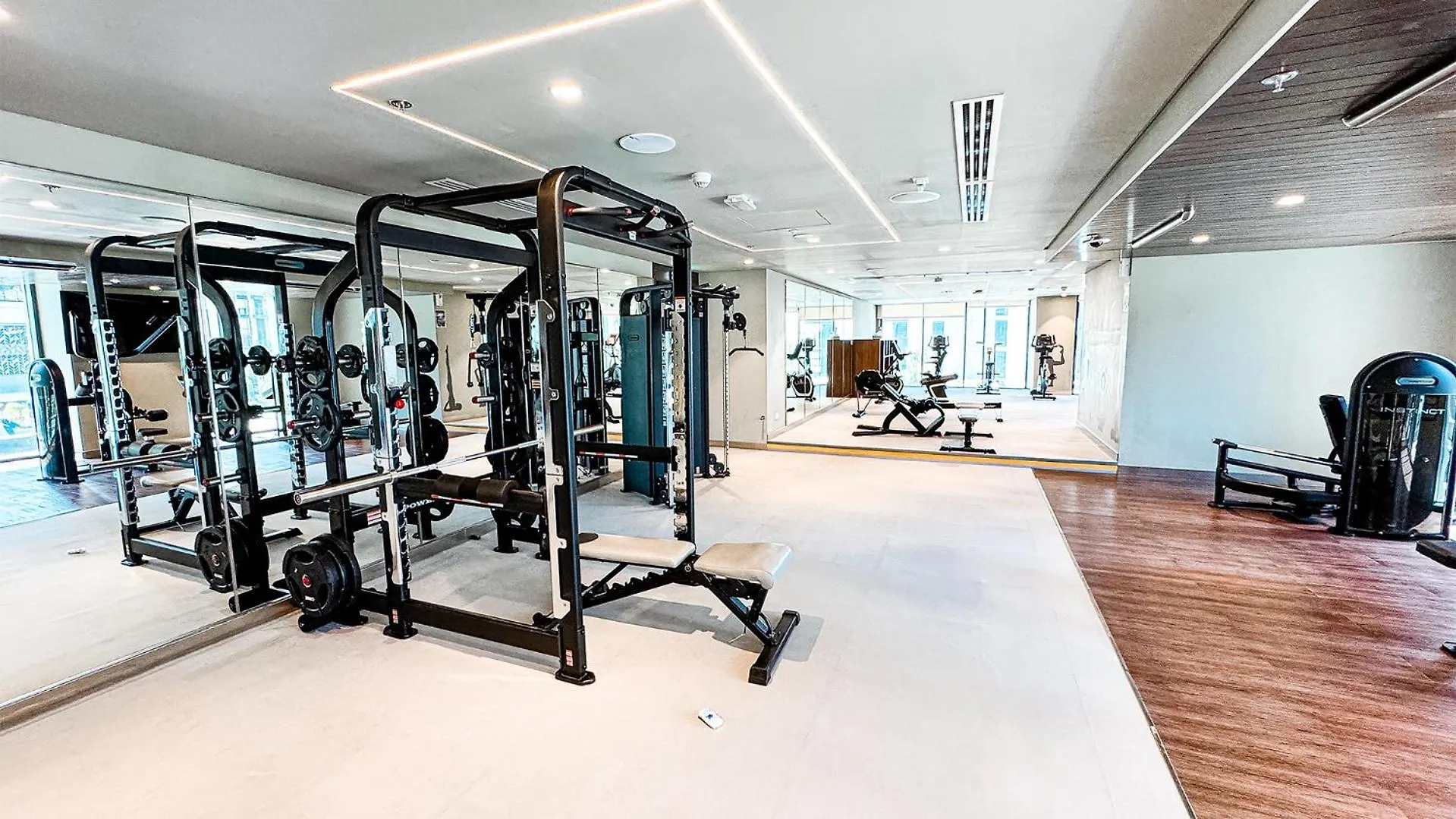 Apartment Luxury 2Bhk & Lagoon View Dubai