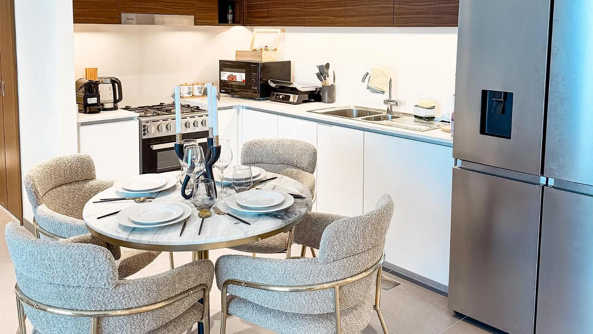 Luxury 2Bhk & Lagoon View Dubai 0*,
