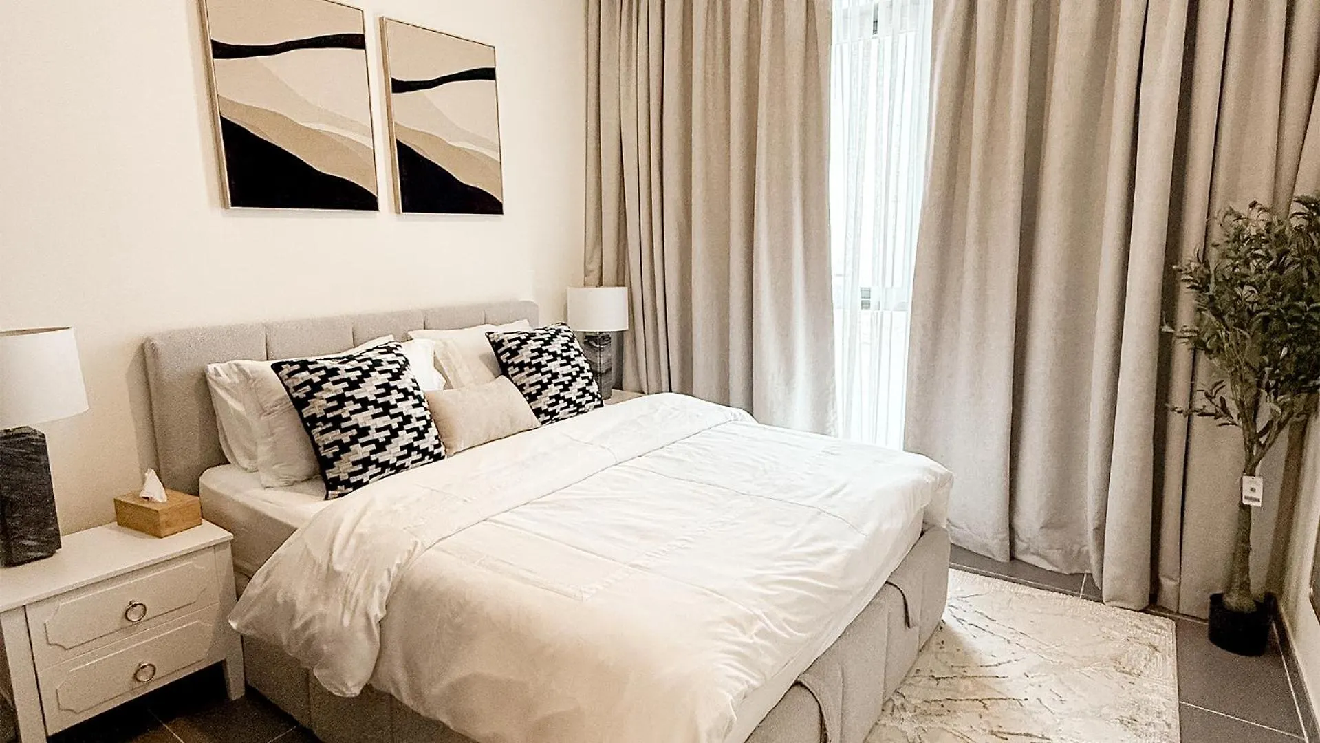 Luxury 2Bhk & Lagoon View Dubai Förenade Arabemiraten